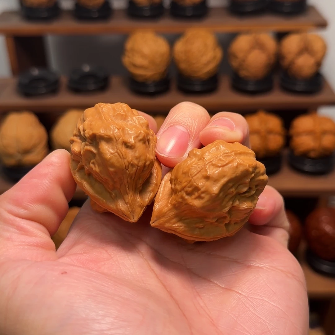 H***哥文玩核桃把件上古虫王