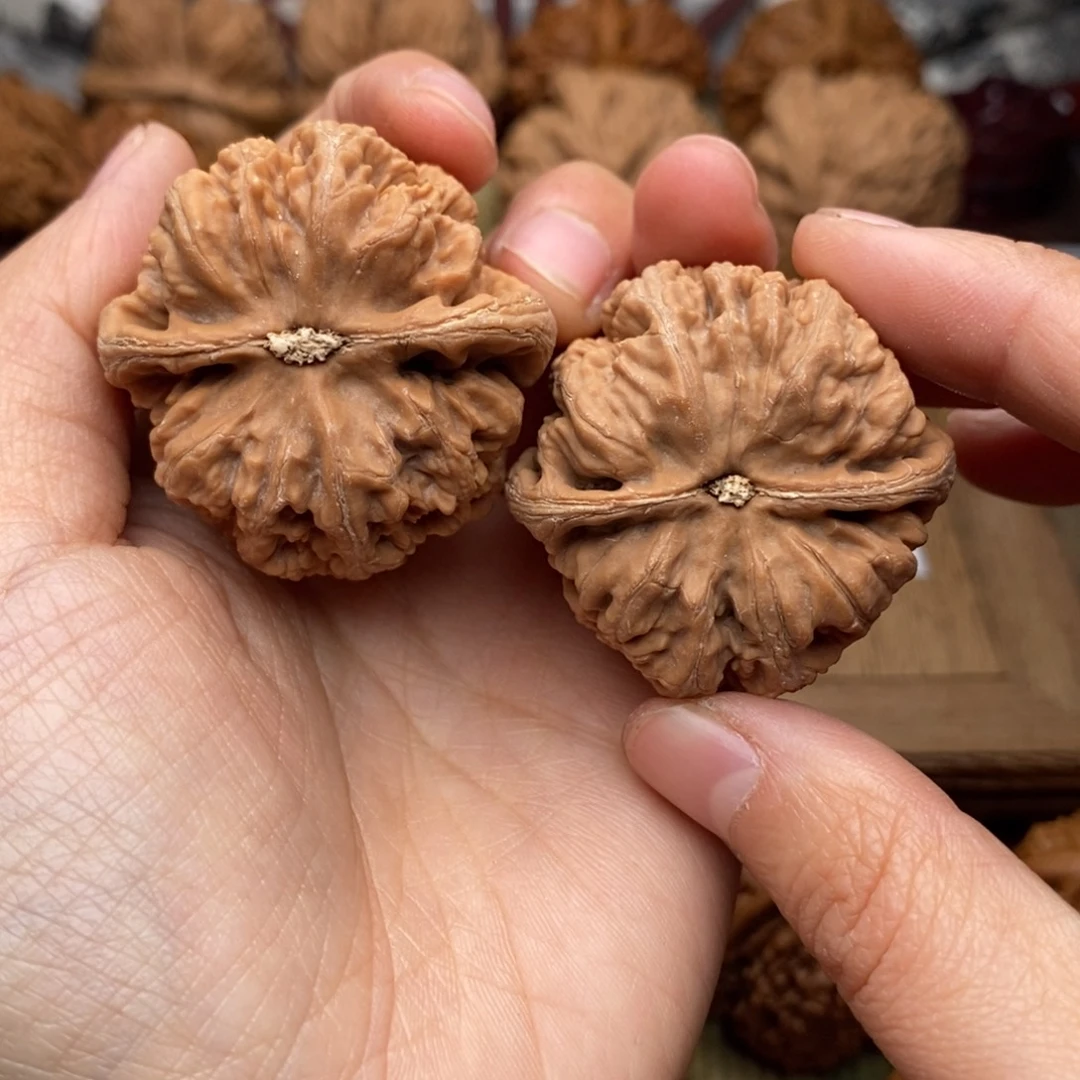 把件文玩核桃658号41粗筋