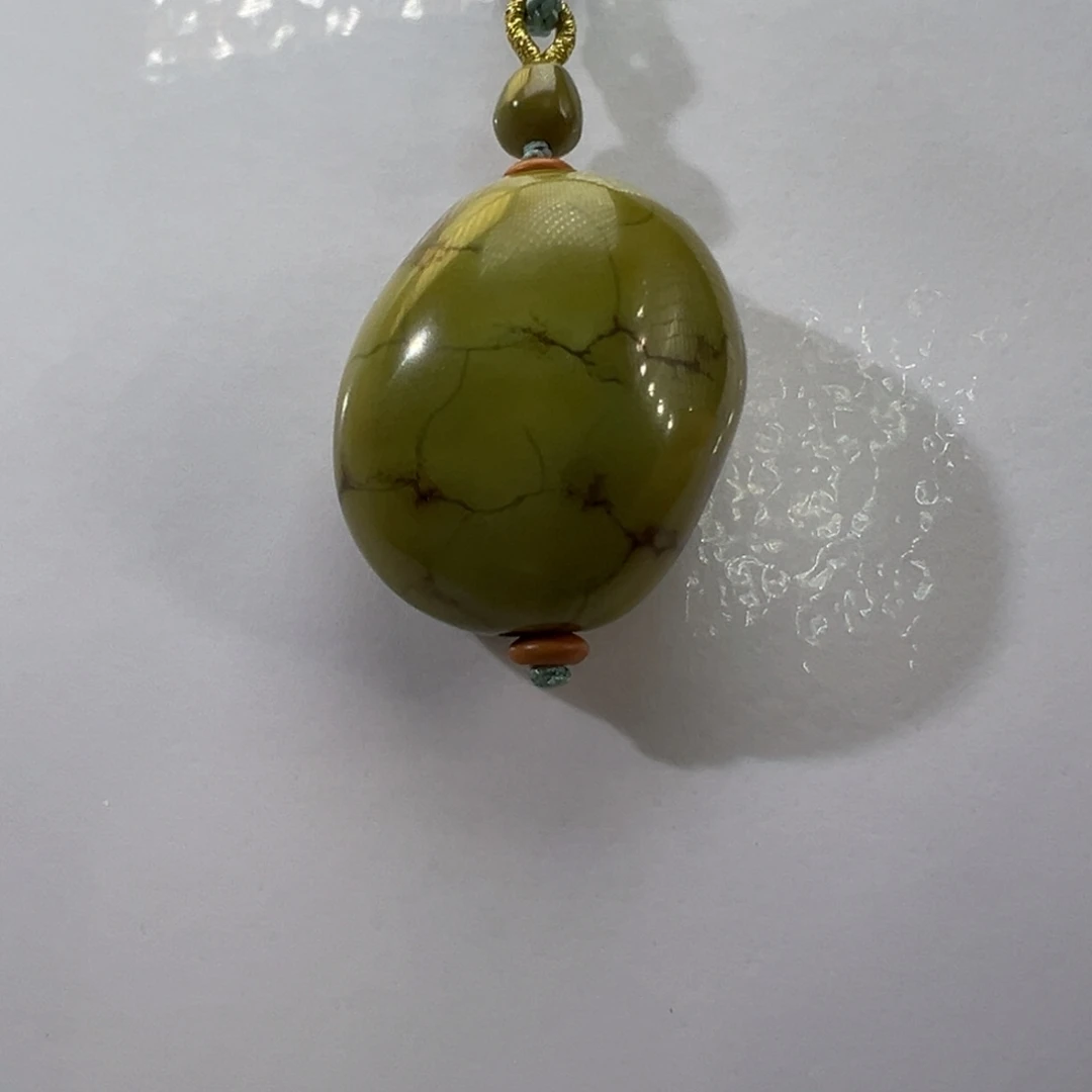 绿松石未镶嵌挂件