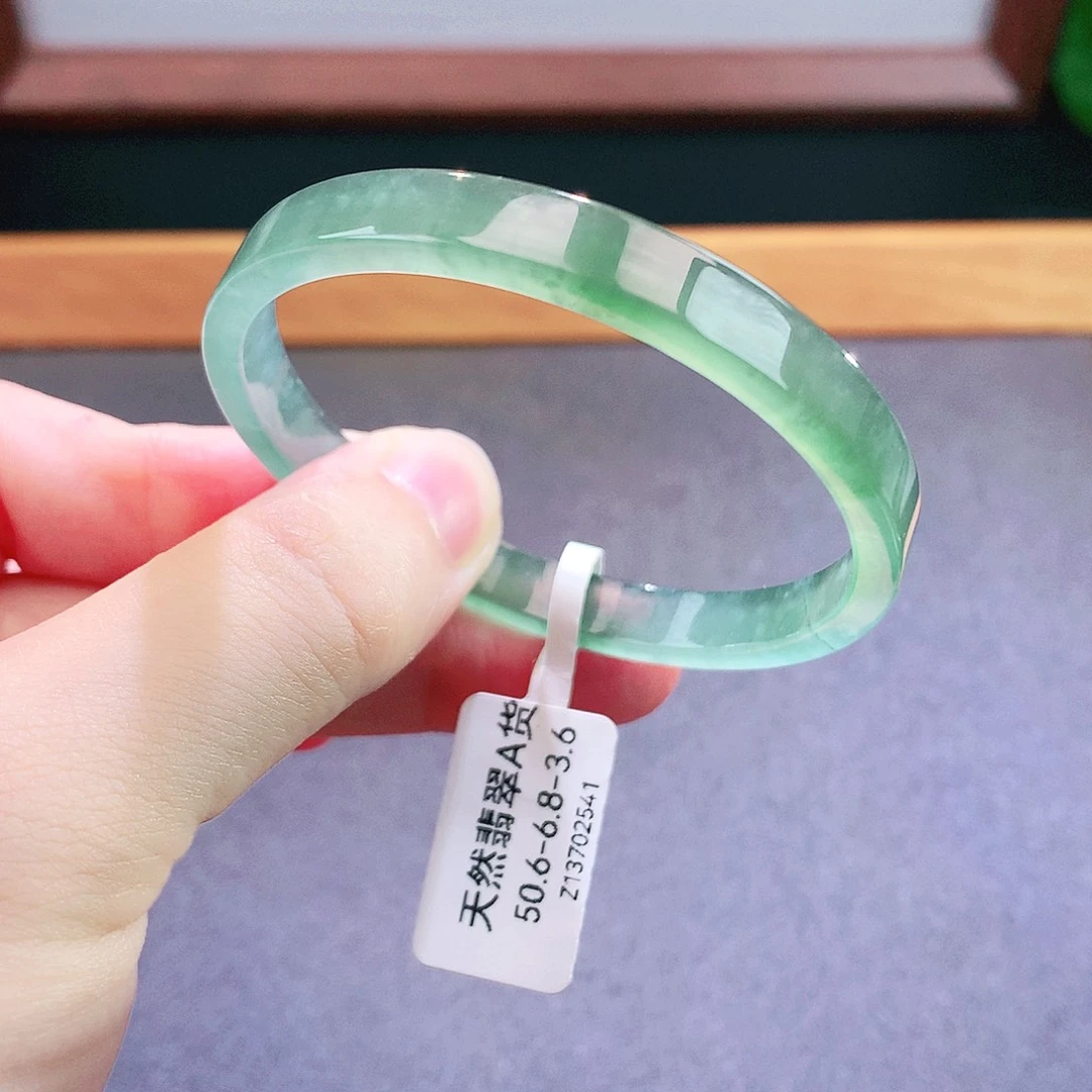 未镶嵌手镯翡翠天然翡翠