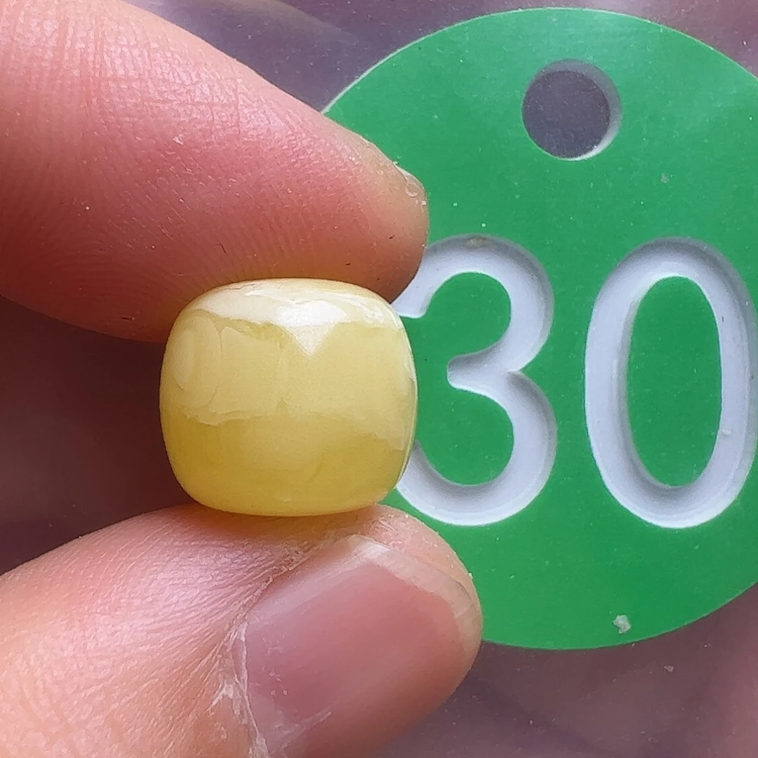 蜜蜡未镶嵌珠宝奇石11.3m m