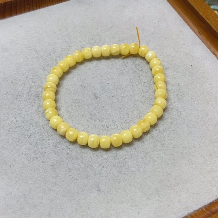 裸石蜜蜡未镶嵌手串