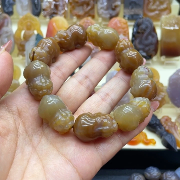 玛瑙/玉髓手串未镶嵌三****八手串