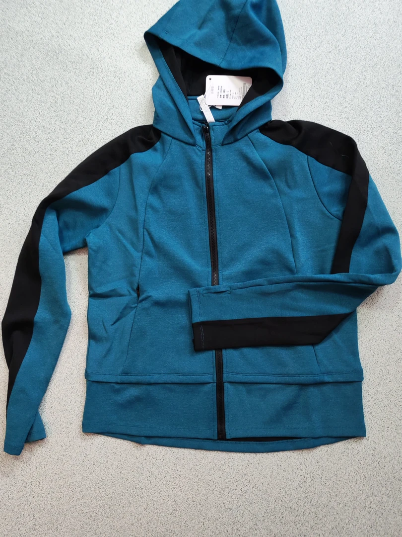 清风酷女郎广州速干拉链拼色外套