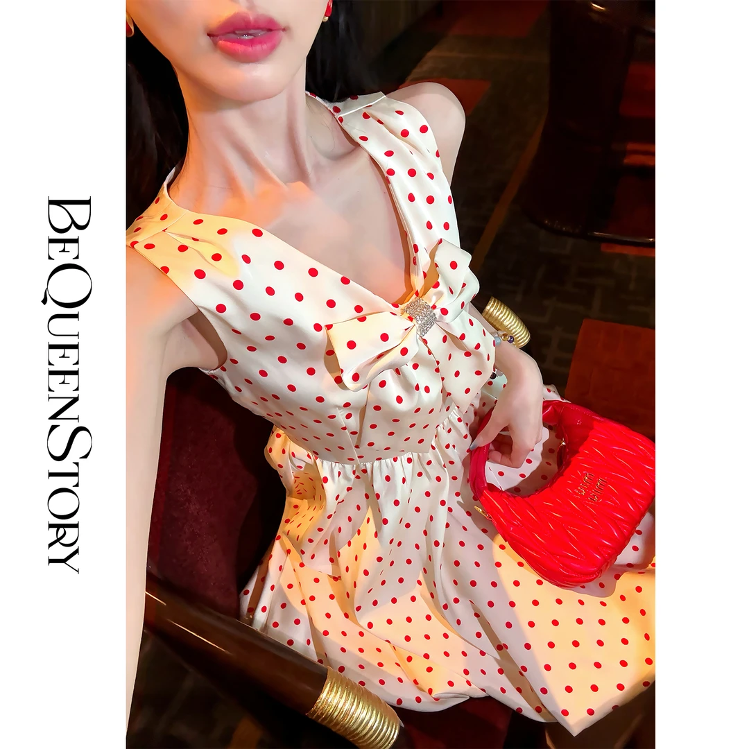 韩韩IU【珍妮假日】时尚精致千金风V领蝴蝶结修身蓬蓬连衣裙夏新款