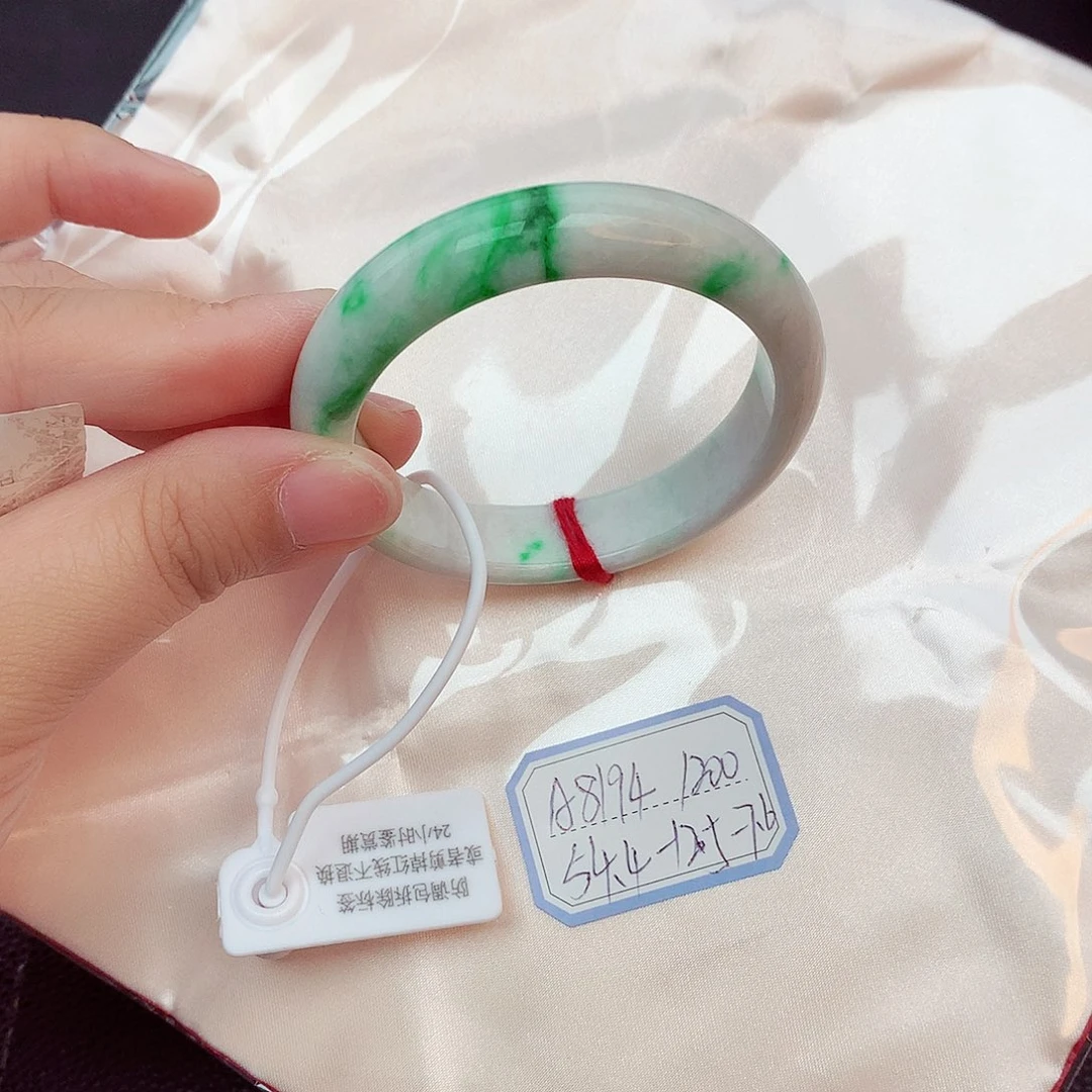 翡翠手镯未镶嵌天然缅甸翡翠A货
