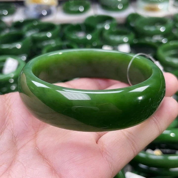 未镶嵌手镯和田玉（碧玉）