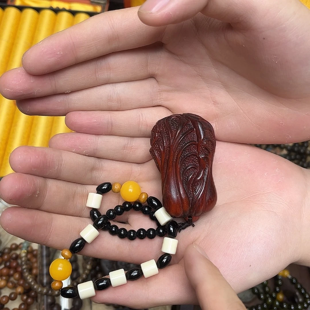 大叶紫檀（黑酸枝木类）