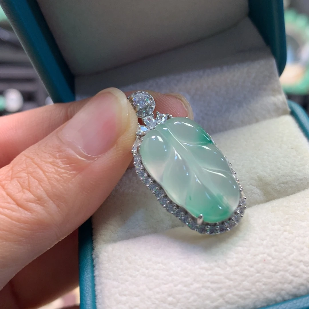 石英质玉银S925镶嵌颈饰