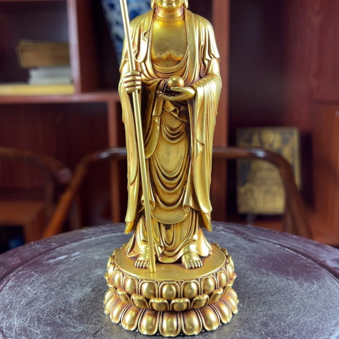 贼**长佛像的造型和造型