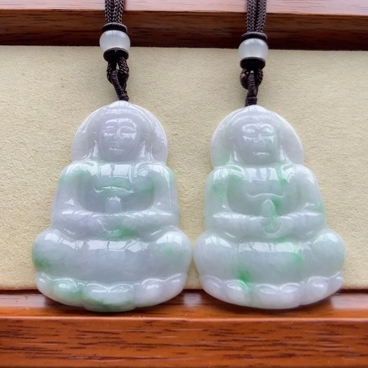 翡翠未镶嵌颈饰吊坠多样性发货发其一