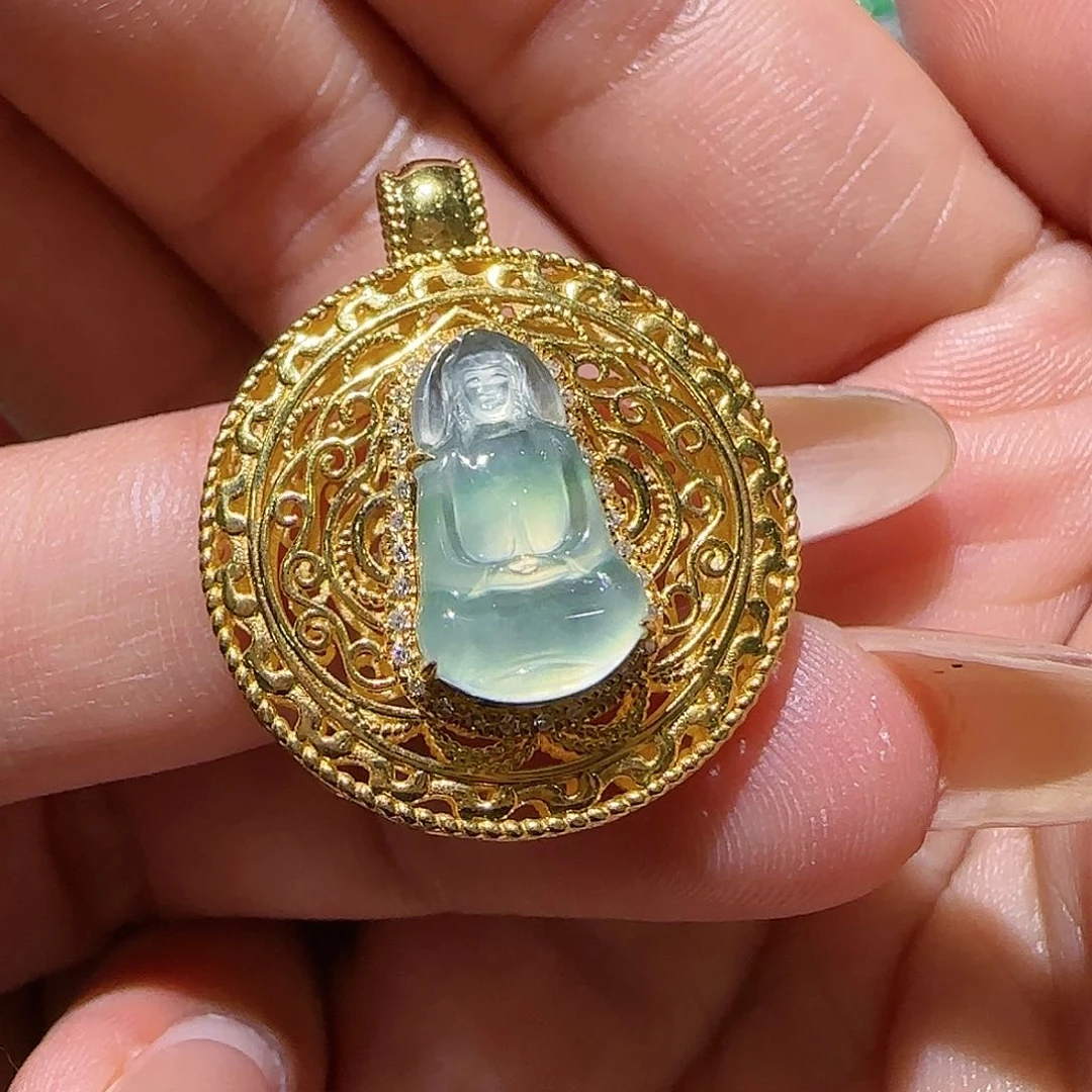 【闪购商品】颈饰18K金镶嵌翡翠天然