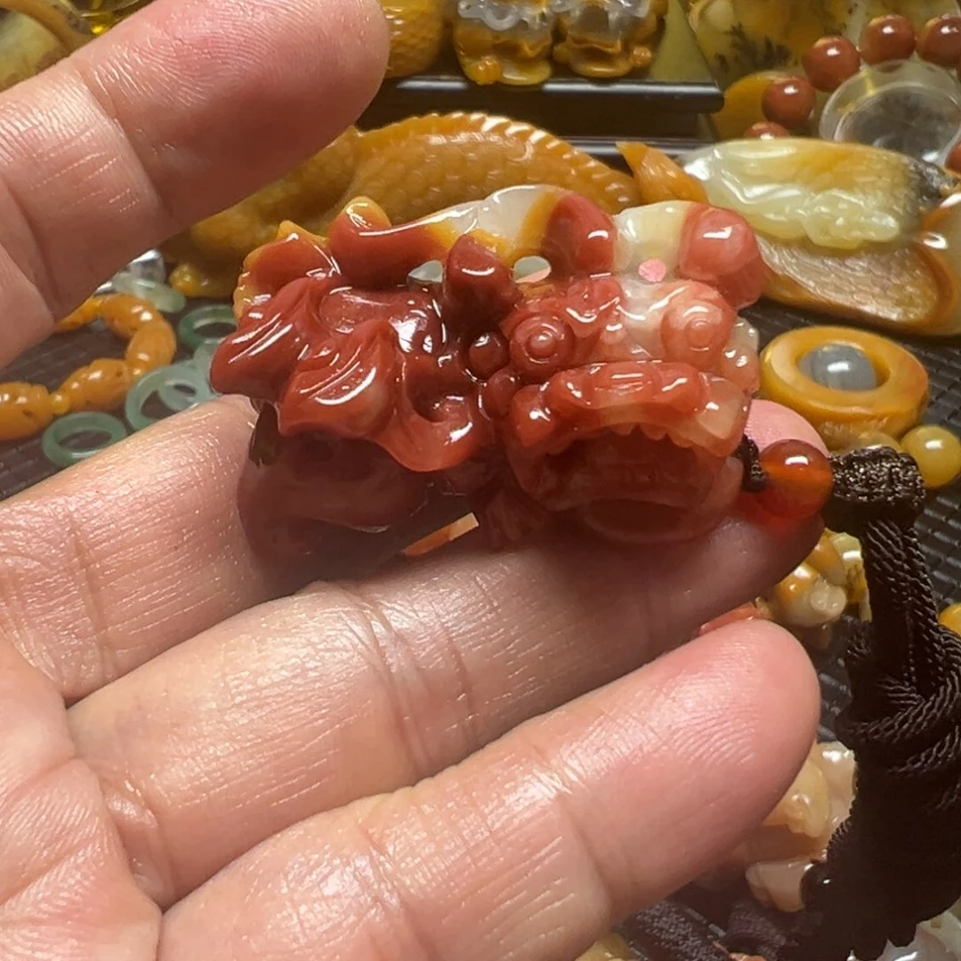 石英质玉未镶嵌颈饰