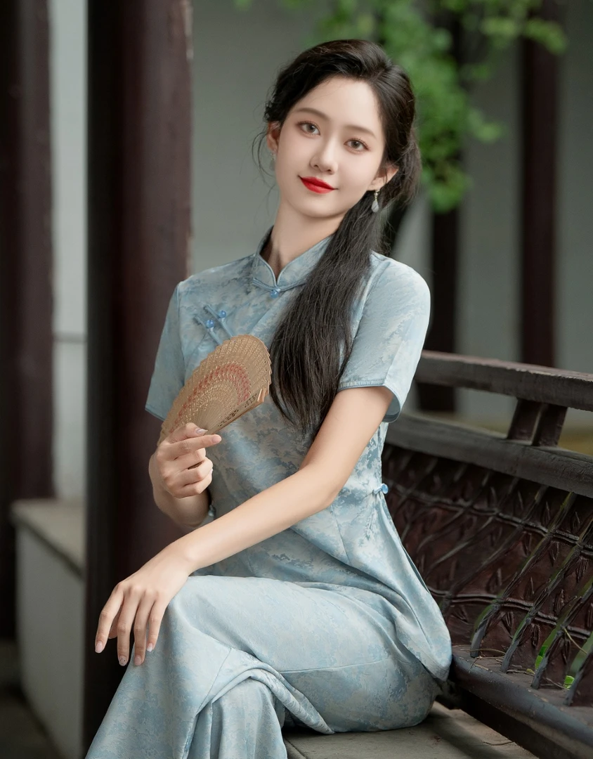 03-941夏季薄款日常蓝色复古港风中长款修身两件套提花旗袍套装