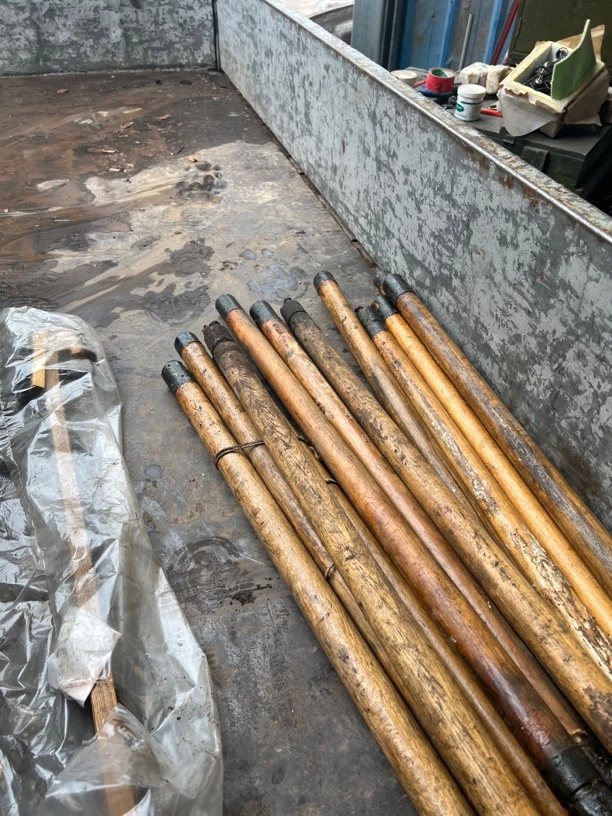 炮筒杆子随机发标价柳木材质直径3.8cm发霉品相差点的弯曲保正品