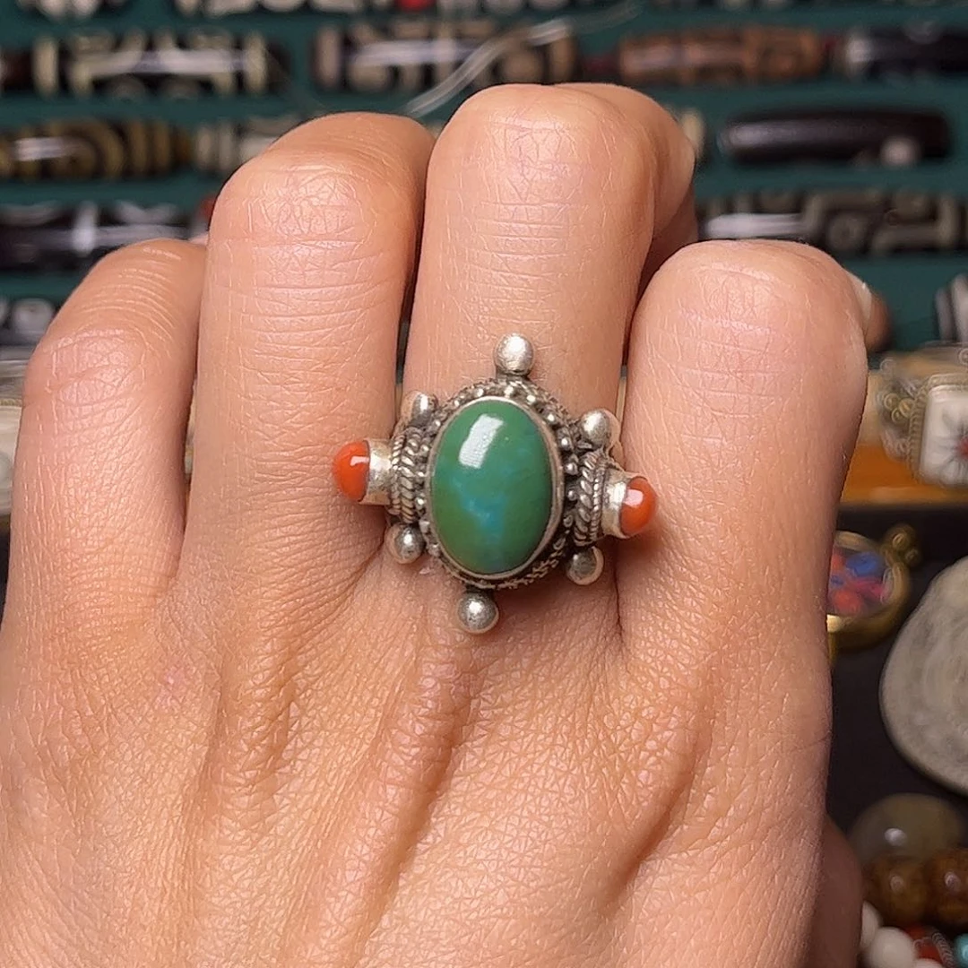 藏地朵朵铜质工艺品