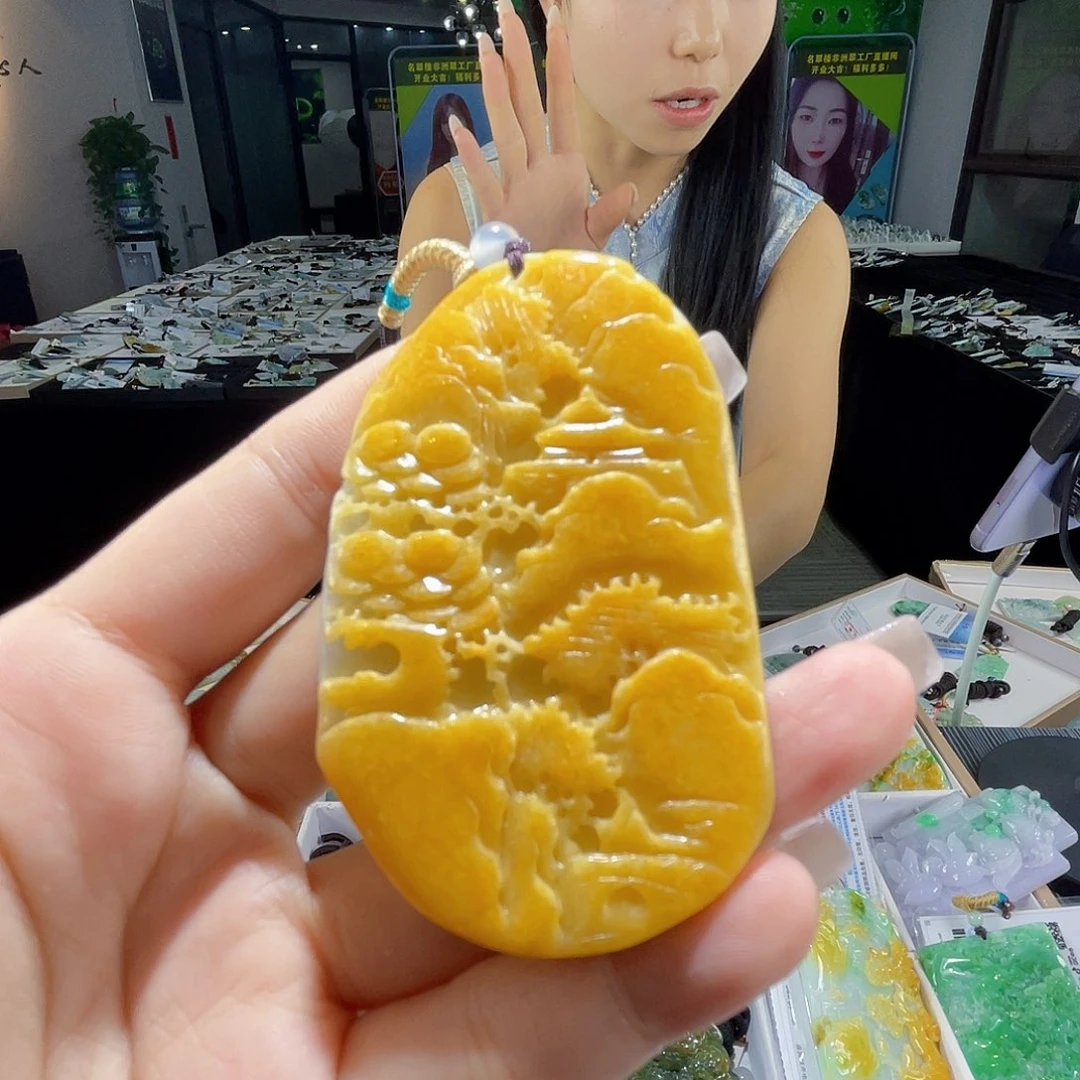 颈饰未镶嵌翡翠一个