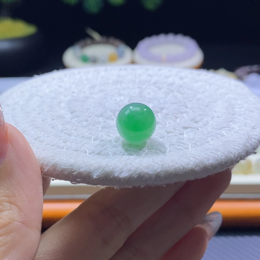 颈饰未镶嵌翡翠翡翠冰阳绿圆珠12.3mm