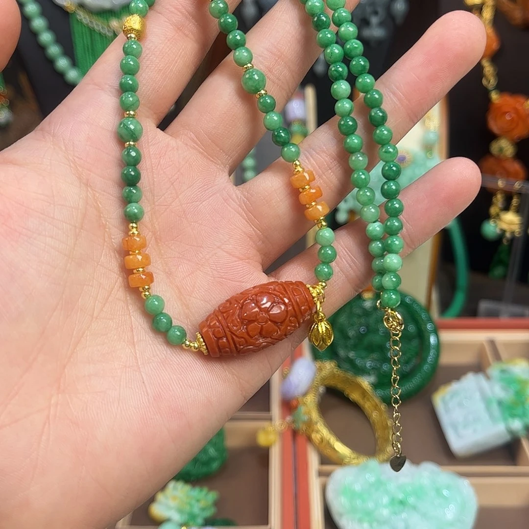 翡翠未镶嵌颈饰福利