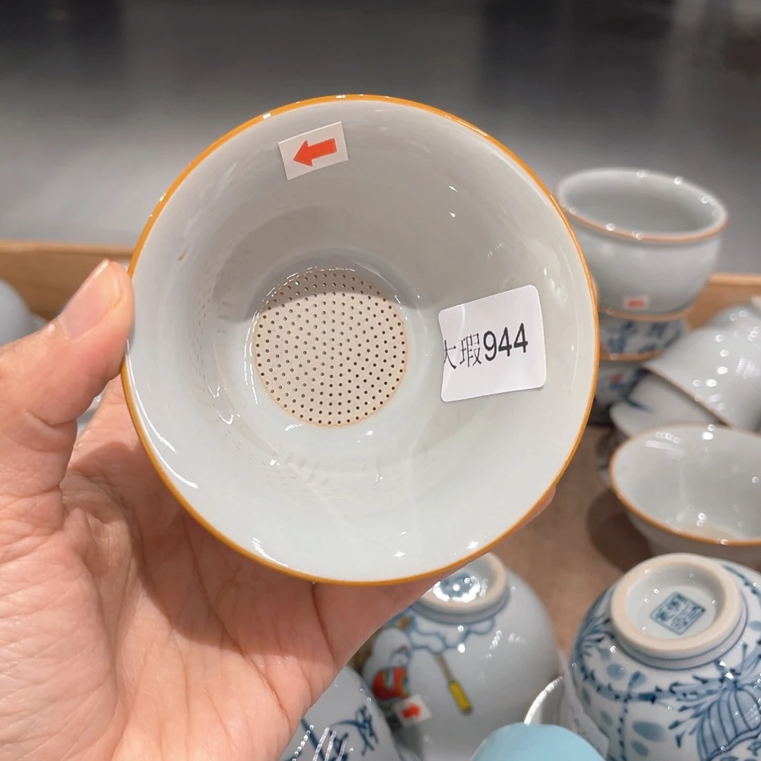釉下彩纯手绘有瑕
