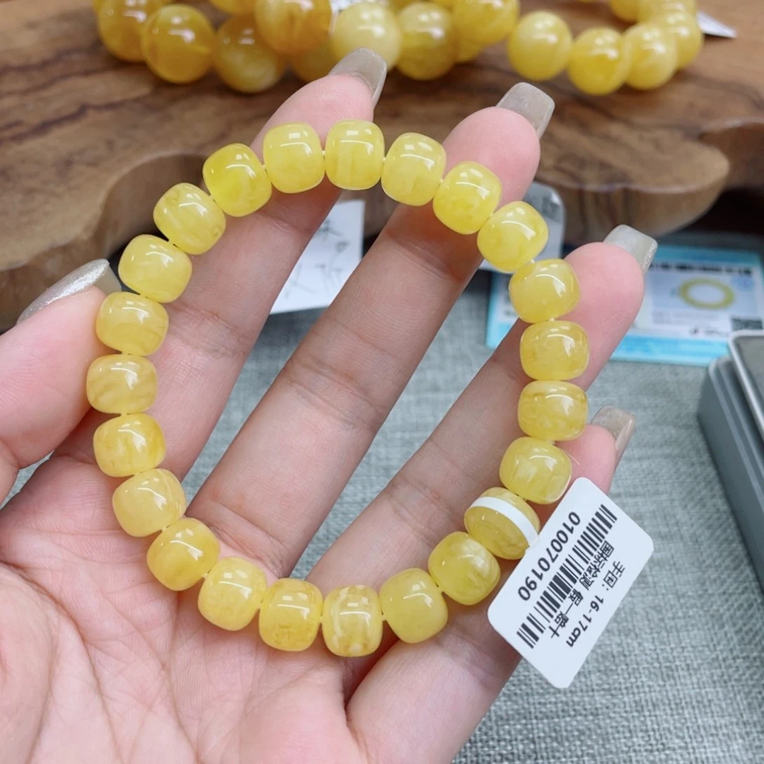 未镶嵌蜜蜡裸石蜜蜡69