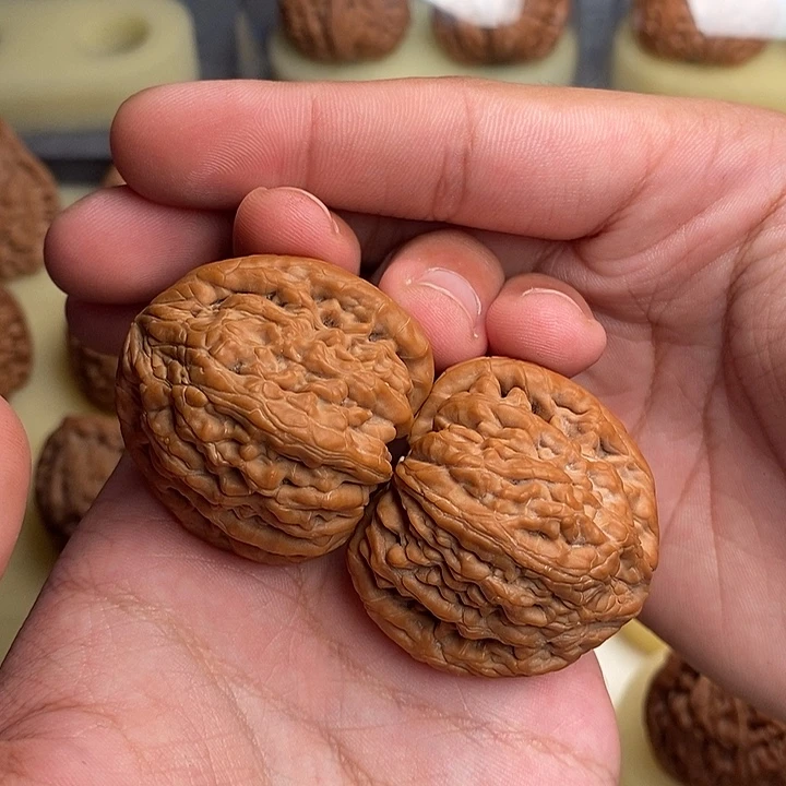 【闪购商品】吊坠文玩核桃虎头王