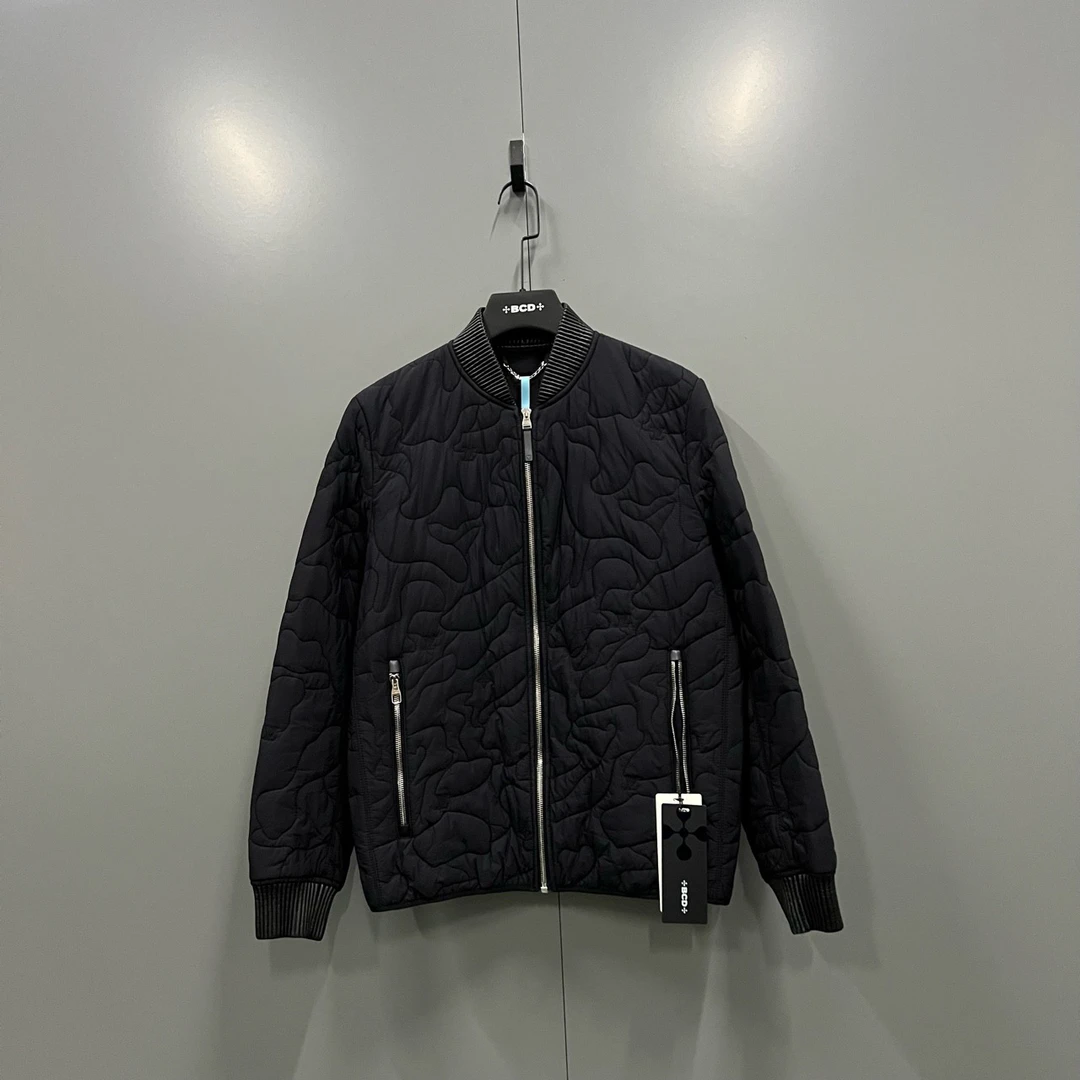 95新 LouisVuitton/路易威登 （cc1）几何压纹拼皮外套 44码/205940