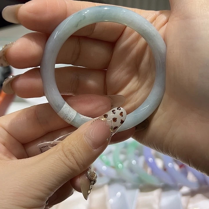 翡翠未镶嵌手镯天然翡翠手镯