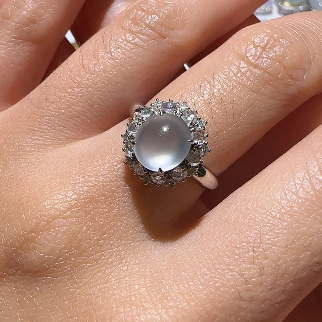 【闪购商品】18K金镶嵌戒指翡翠天然