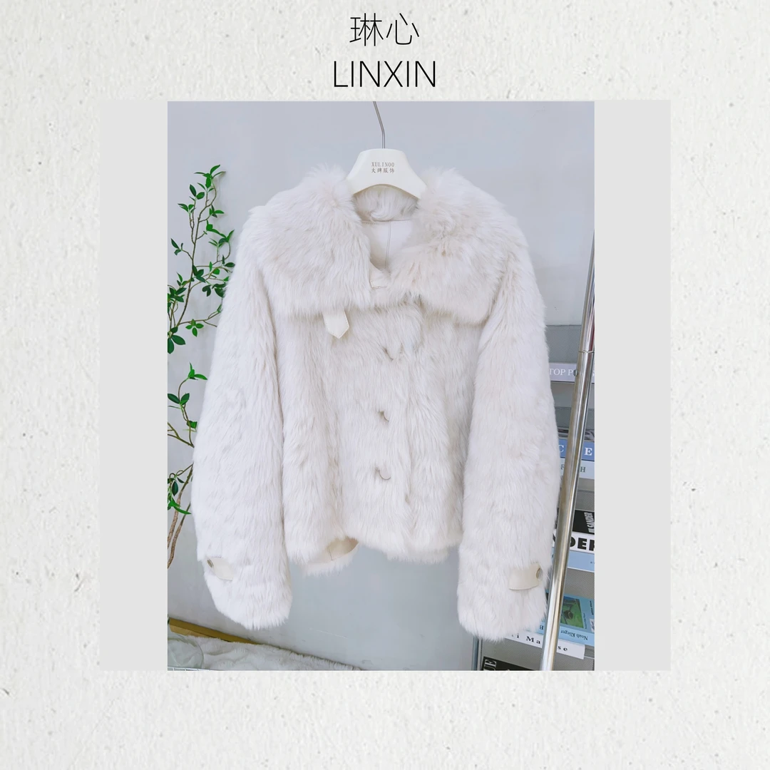 2024冬季新款气质时尚轻奢白色拼皮开衫外套0691