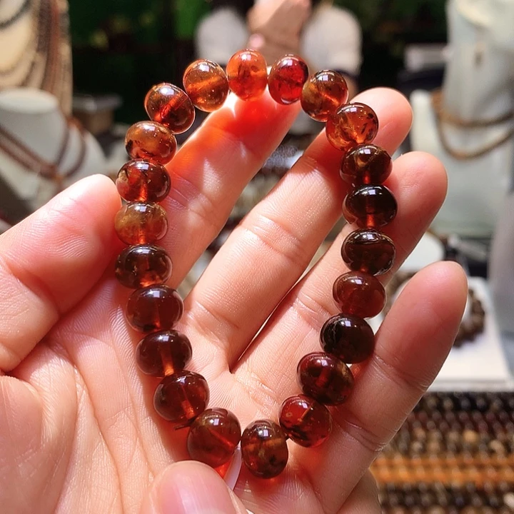 幸***草琥珀未镶嵌裸石今天