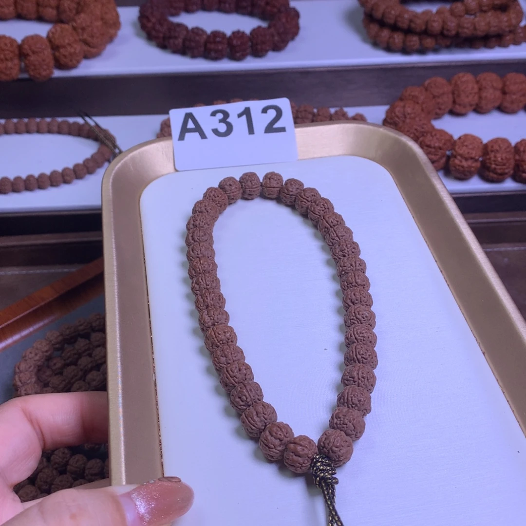 刘***小吊坠金刚菩提10尺寸勿里达纯血老树王单圈