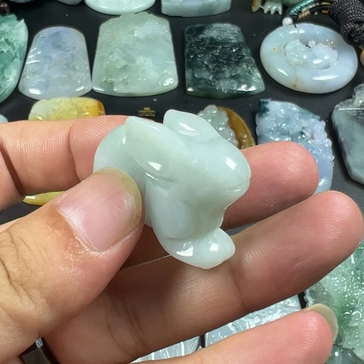 翡翠未镶嵌颈饰天然