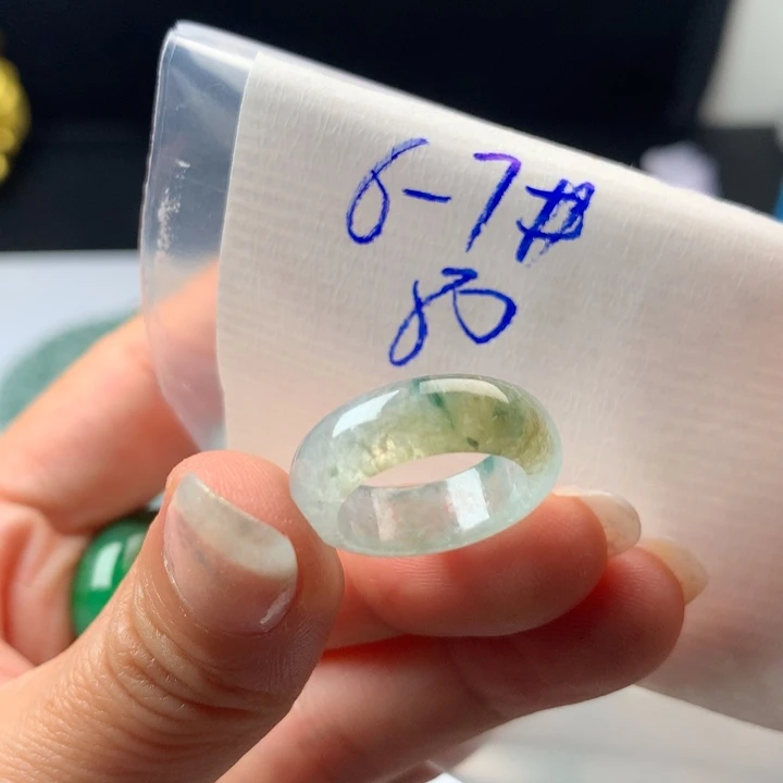 Y***琳定制翡翠未镶嵌戒圈