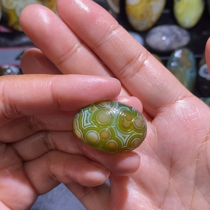 未镶嵌玛瑙/玉髓珠宝奇石A**n