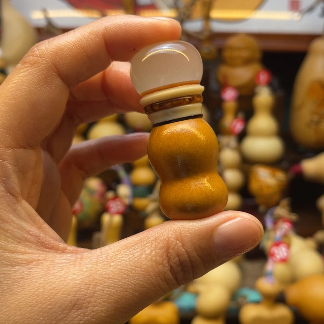 噜***嘞葫芦笙等乐器演奏和演奏的艺术