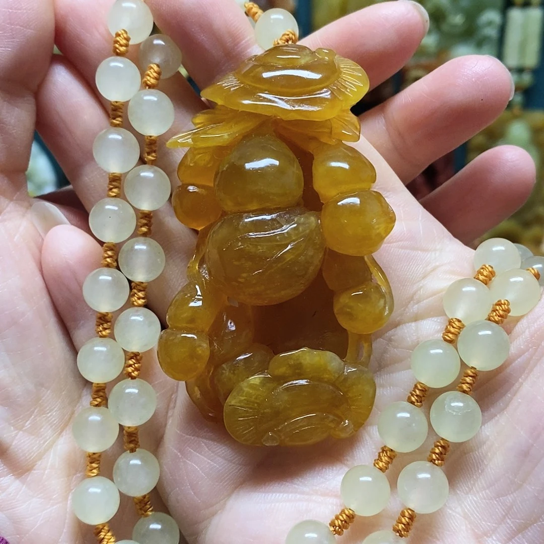 岫玉未镶嵌吊坠(赠链)