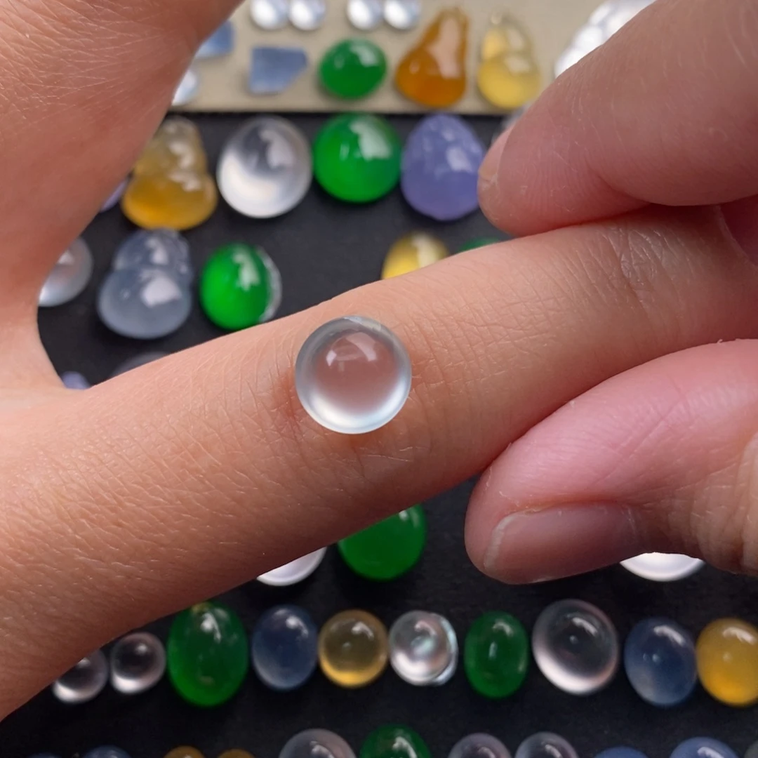 小***球定制翡翠未镶嵌翡翠