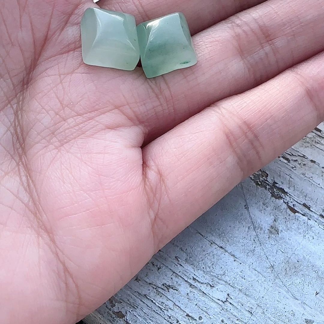 石英质玉颈饰未镶嵌