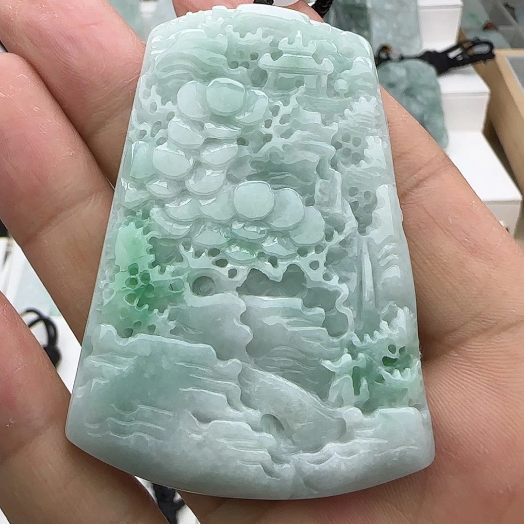 翡翠未镶嵌颈饰翡翠