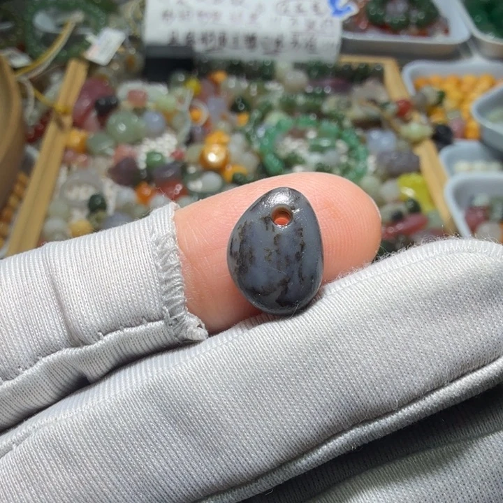 和田玉未镶嵌珠宝半成品