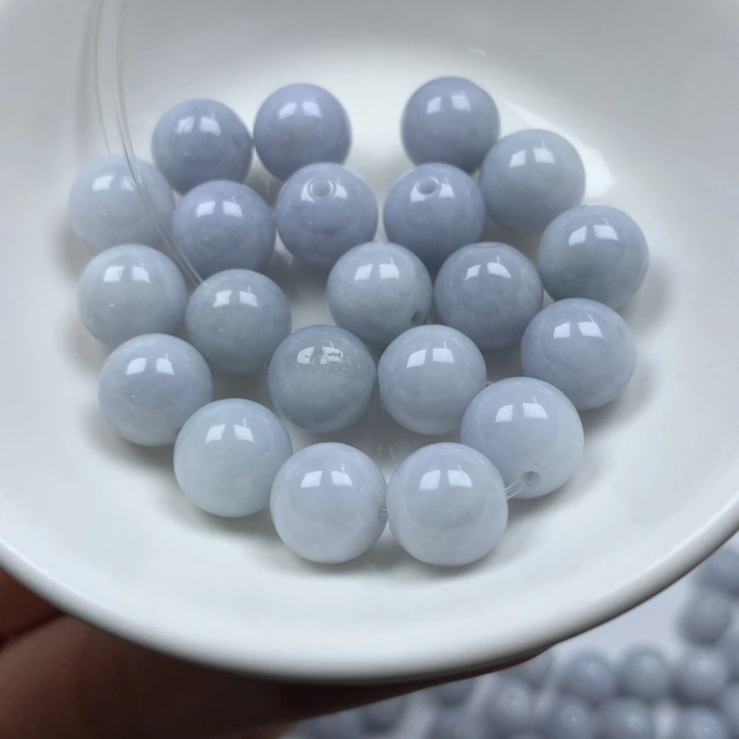 翡翠颈饰未镶嵌卡9➕。单圈。20颗