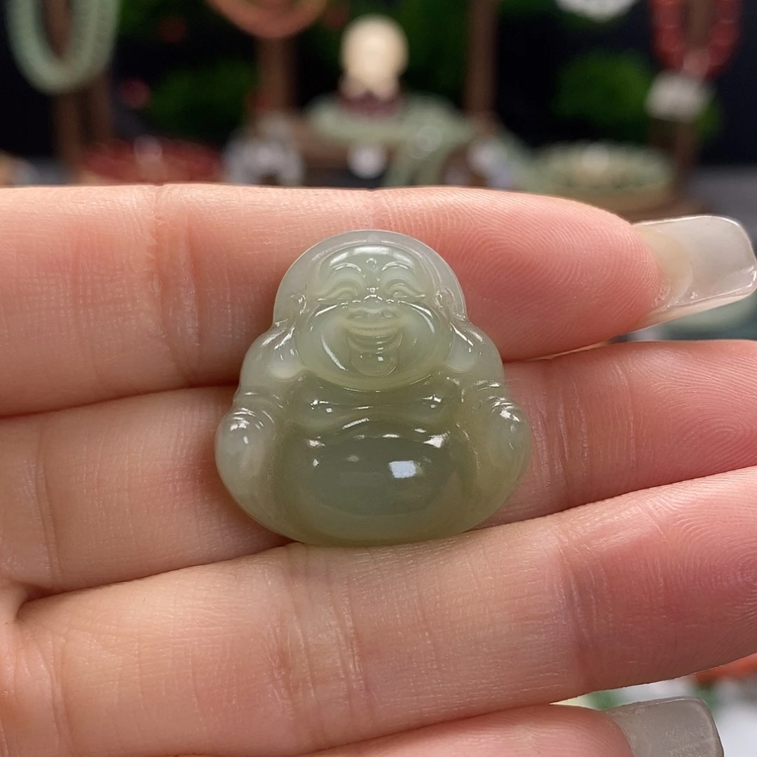 和田玉未镶嵌颈饰微瑕