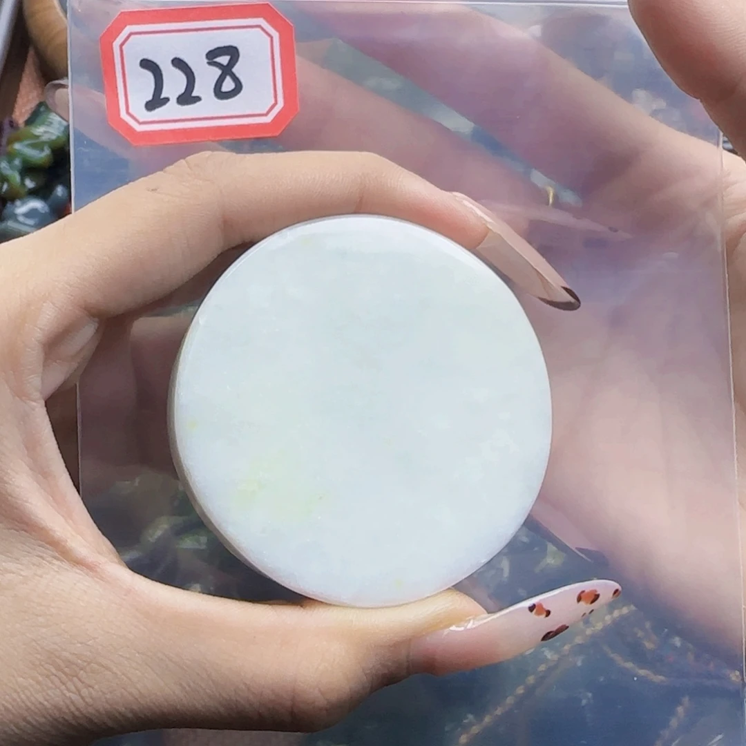 和田玉未镶嵌珠宝半成品