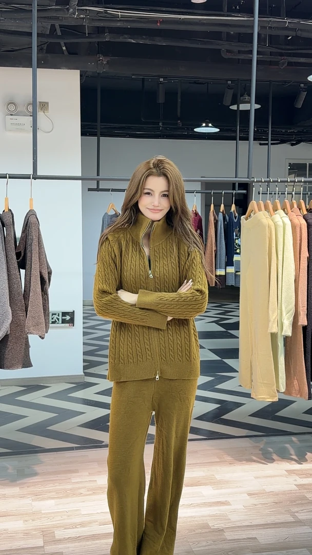 【迪拉呀专属】2025年秋冬新款毛衣加厚外套套装保暖宽松时尚INM512