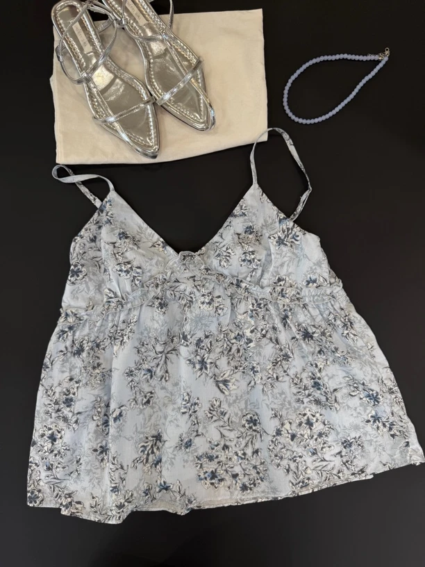 【仅支持48小时退换货】在韩～韩系蓝色碎花吊带