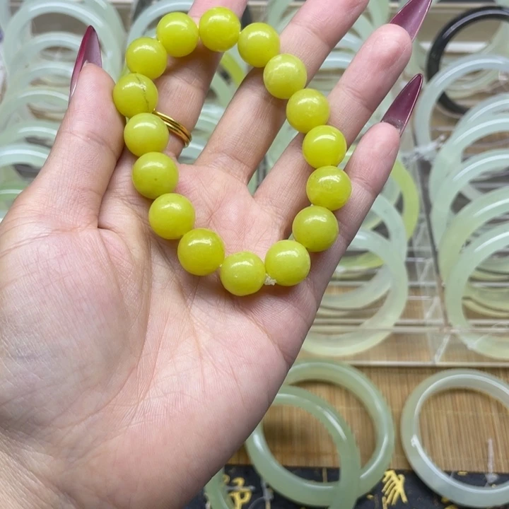 蛇纹石玉手镯未镶嵌W****D