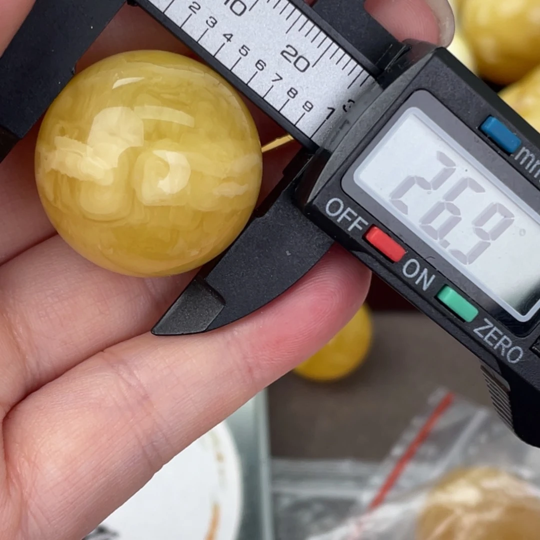 未镶嵌蜜蜡裸石微瑕721