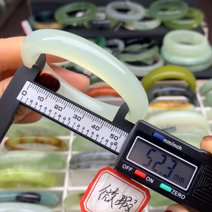 蛇纹石玉未镶嵌手镯734