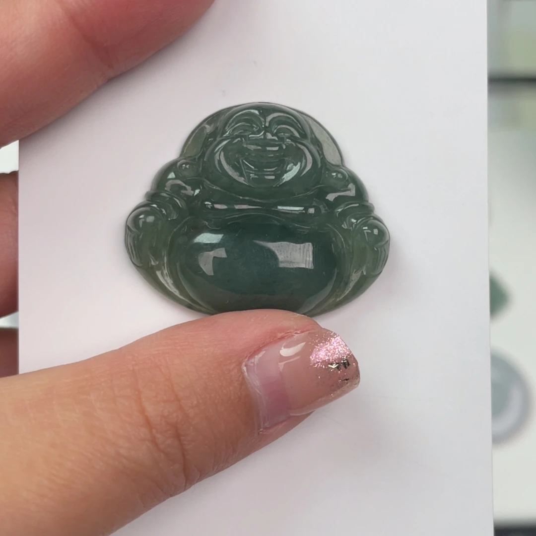 翡翠未镶嵌颈饰佛公